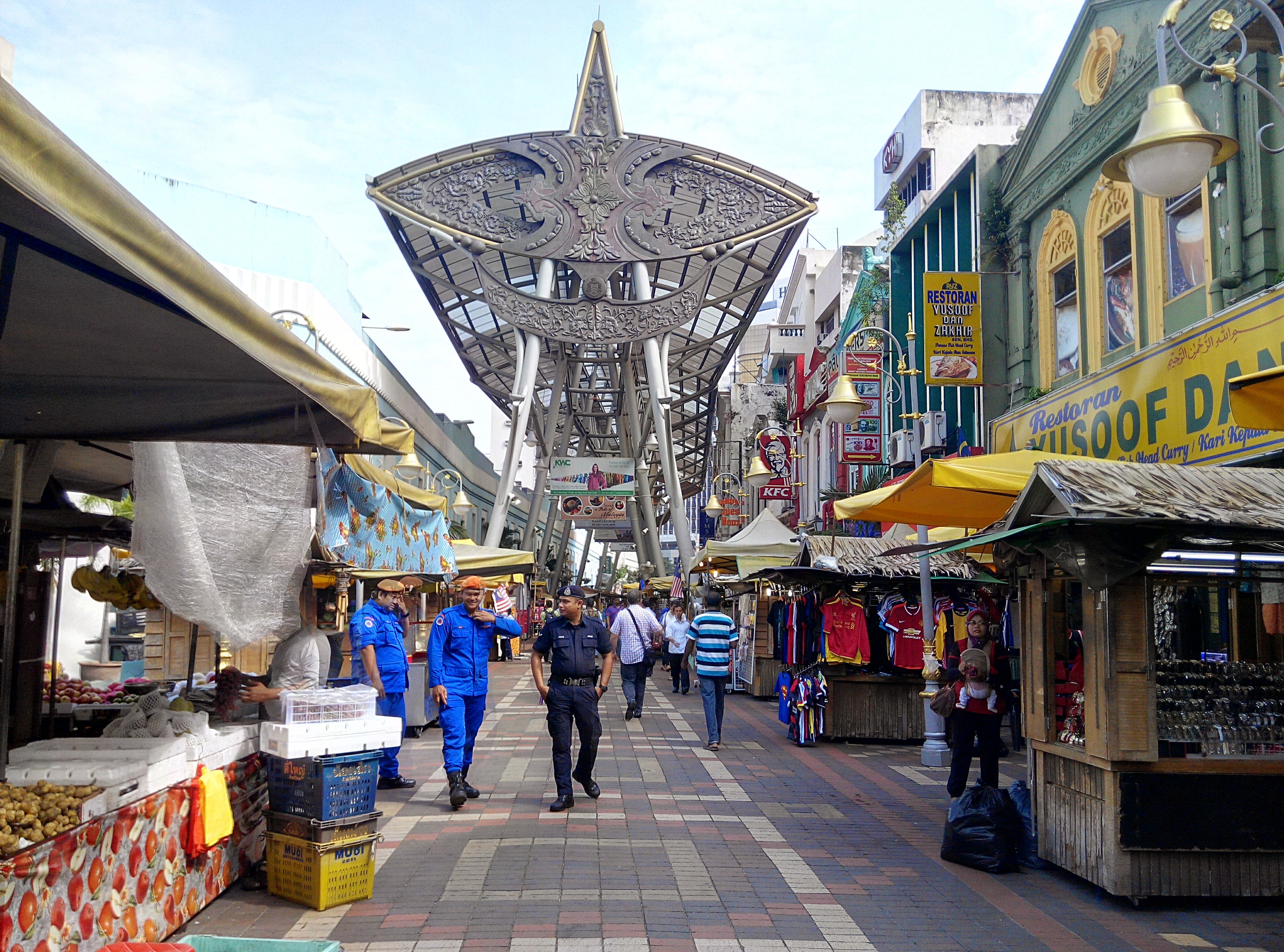 Handicrafts & Souvenirs Galore: A Kuala Lumpur Gift Guide