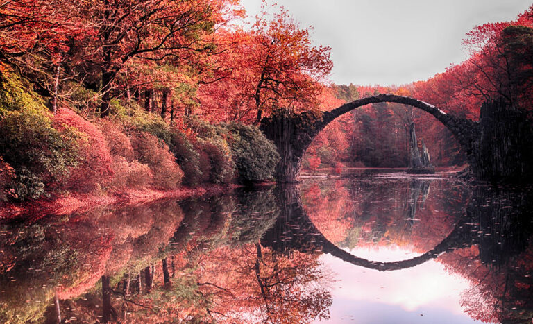 13 Mesmerising Moon Gates Around The World That Feel Like Otherworldly Portals